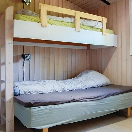 Three-bedroom Holiday In Prázdninový dům *