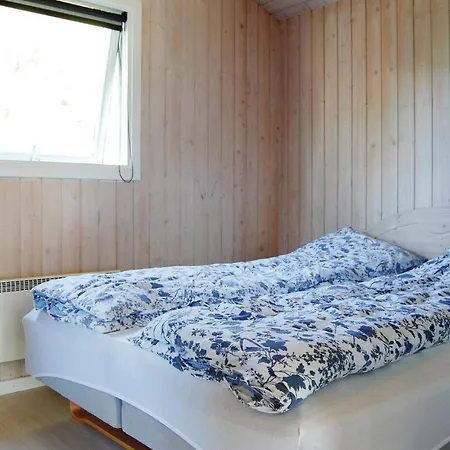 Prázdninový dům Three-bedroom Holiday In
