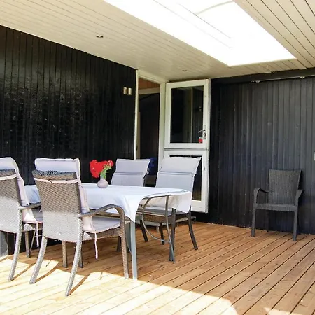 Three-bedroom Holiday In *